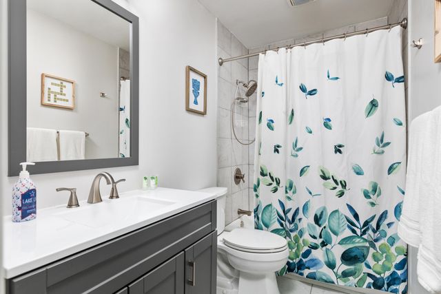 21557 Lake Street, Cassopolis, MI 49031