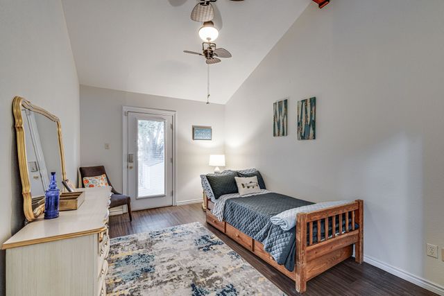 309 Lakewood Drive, Waxahachie, TX 75165