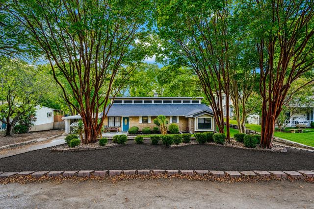 309 Lakewood Drive, Waxahachie, TX 75165