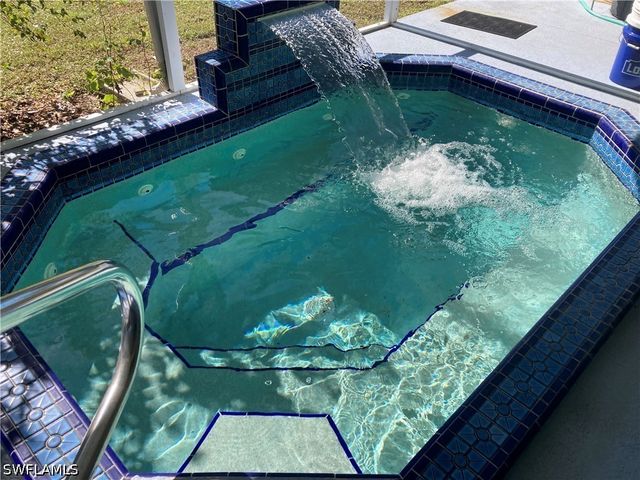 5232 Raintree LN, Naples, FL 34113