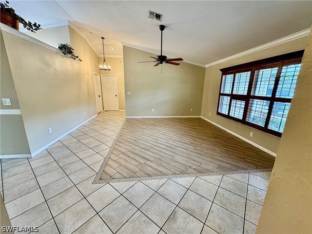 5232 Raintree LN, Naples, FL 34113