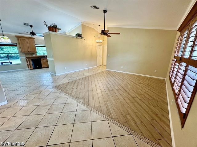 5232 Raintree LN, Naples, FL 34113