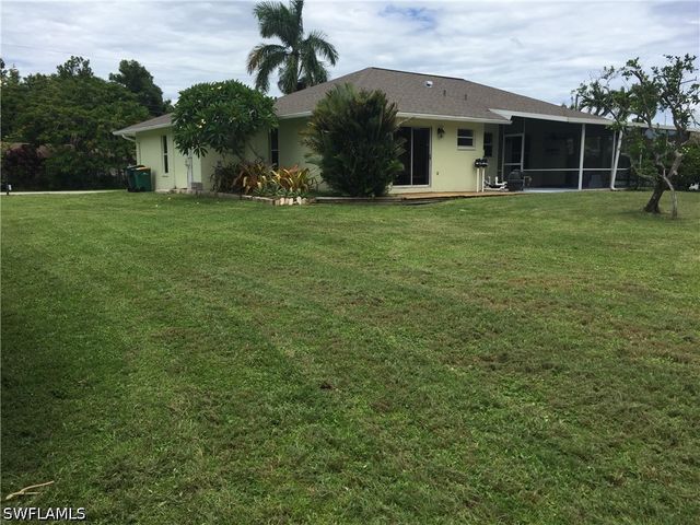 5232 Raintree LN, Naples, FL 34113