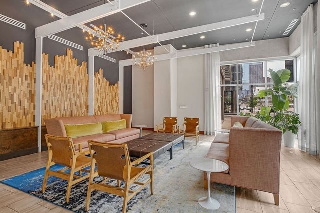 301 Demonbreun St Unit 1713, Nashville, TN 37201