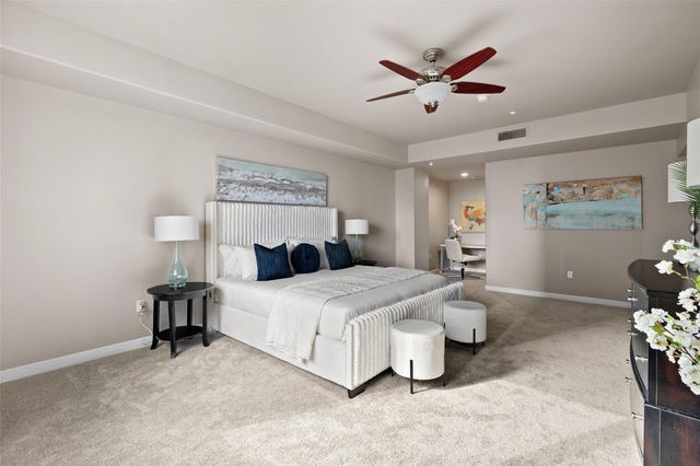 914 Main Street 1902, Houston, TX 77002