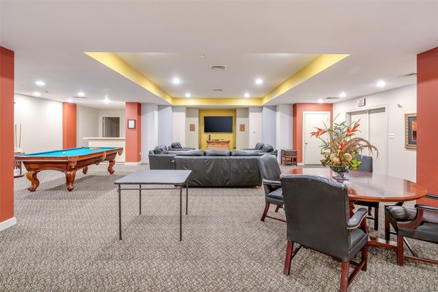 914 Main Street 1902, Houston, TX 77002