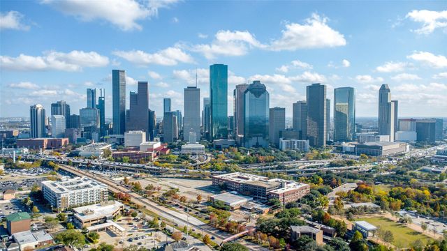 914 Main Street 1902, Houston, TX 77002