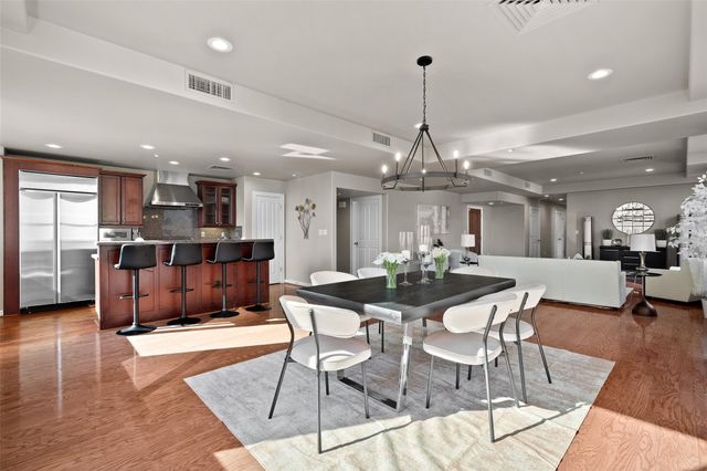 914 Main Street 1902, Houston, TX 77002