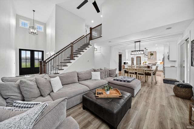 15111 Gossamer Trail, Granger, IN 46530