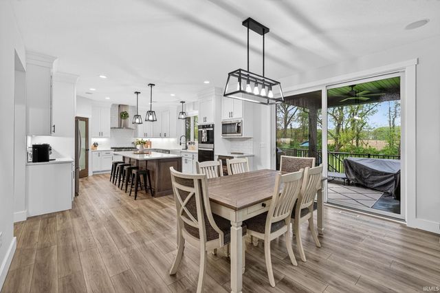 15111 Gossamer Trail, Granger, IN 46530