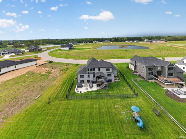 15111 Gossamer Trail, Granger, IN 46530