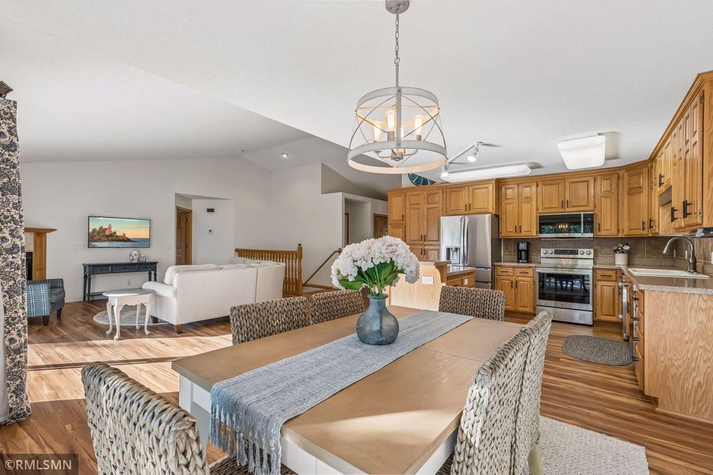 5203 Pathways Avenue, White Bear Lake, MN 55110 — photo 2
