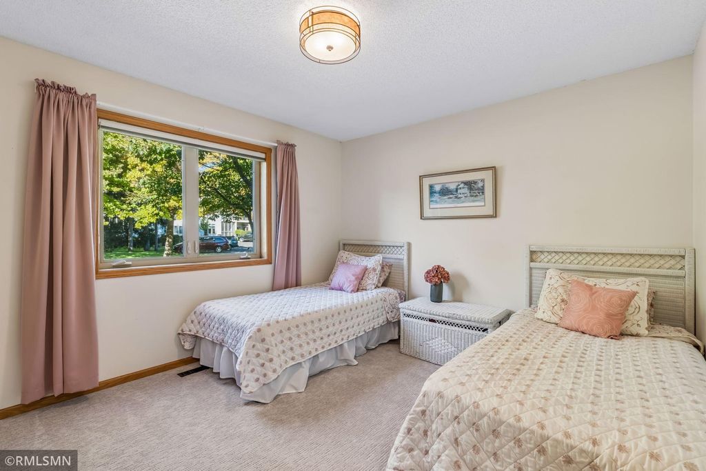 5203 Pathways Avenue, White Bear Lake, MN 55110 — photo 3