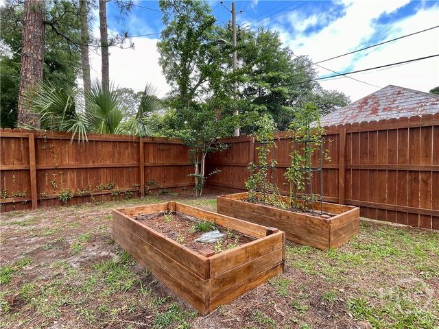 12 W 51st Street, Savannah, GA 31405