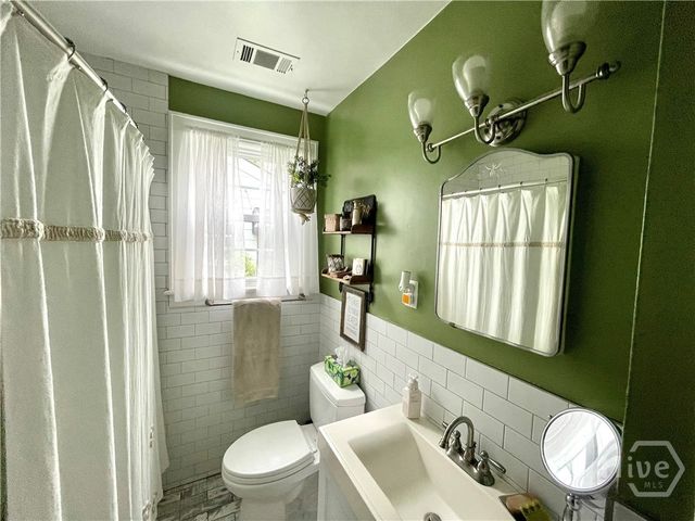 12 W 51st Street, Savannah, GA 31405