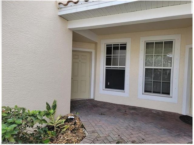 1315 Henley ST 1003, Naples, FL 34105