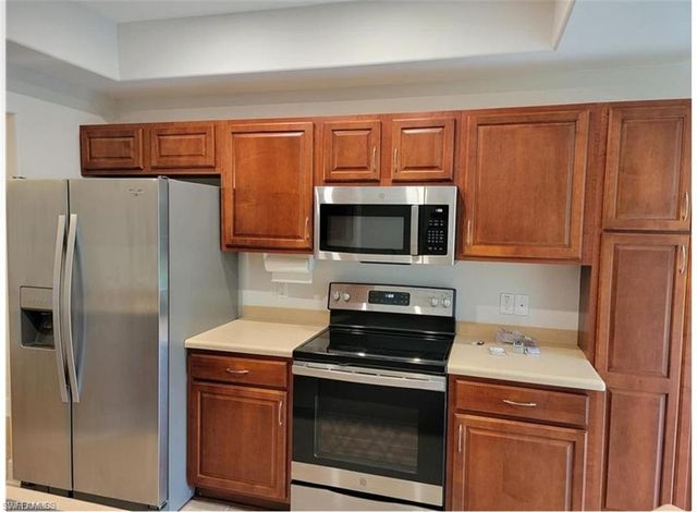 1315 Henley ST 1003, Naples, FL 34105