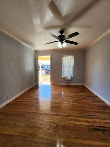 1626 Birch Pl, Corpus Christi, TX 78416