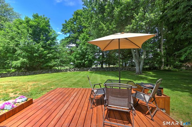 48 Linley Road, Trumbull, CT 06611