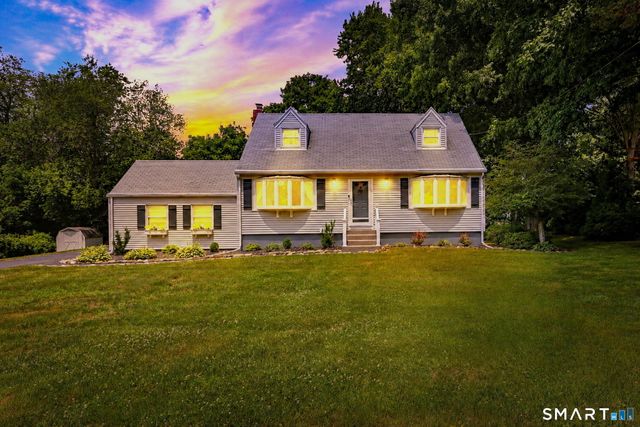 48 Linley Road, Trumbull, CT 06611