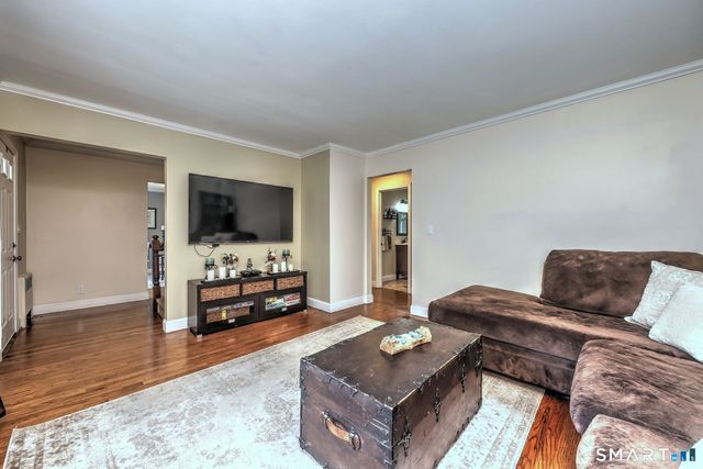48 Linley Road, Trumbull, CT 06611