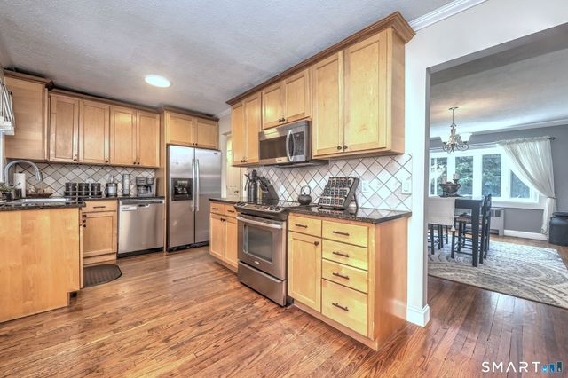 48 Linley Road, Trumbull, CT 06611