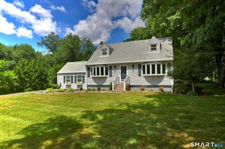 48 Linley Road, Trumbull, CT 06611