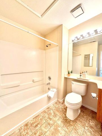 6974 Gregorich Drive A, San Jose, CA 95138
