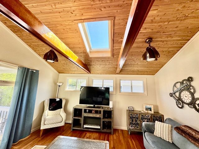 99 Nantasket Avenue util incl, Hull, MA 02045
