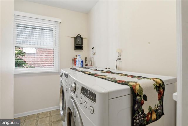 17933 OAK RIDGE DR, Hagerstown, MD 21740