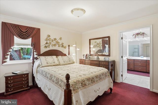 17933 OAK RIDGE DR, Hagerstown, MD 21740