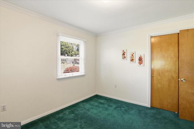 17933 OAK RIDGE DR, Hagerstown, MD 21740