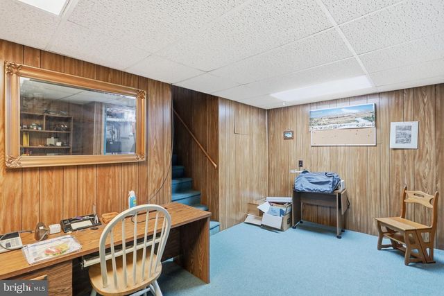 17933 OAK RIDGE DR, Hagerstown, MD 21740