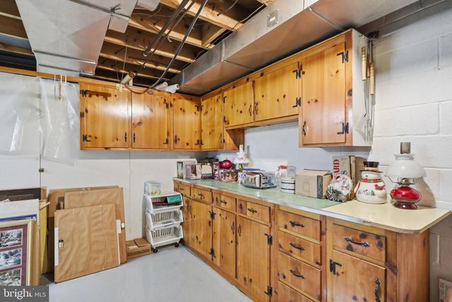 17933 OAK RIDGE DR, Hagerstown, MD 21740