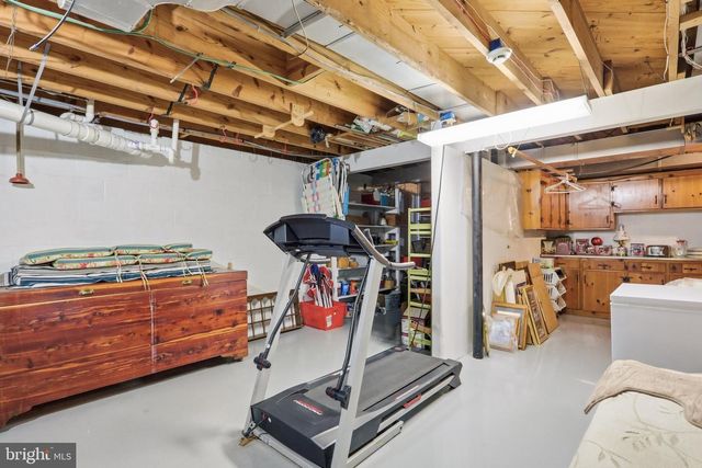 17933 OAK RIDGE DR, Hagerstown, MD 21740