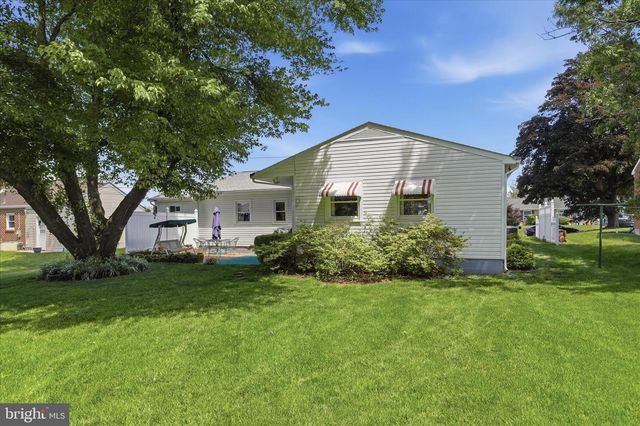 17933 OAK RIDGE DR, Hagerstown, MD 21740