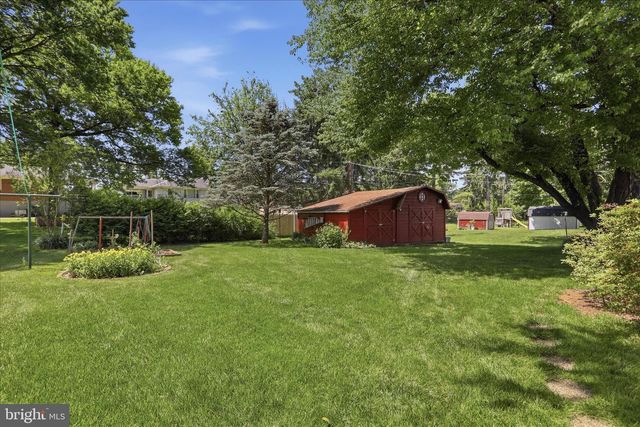 17933 OAK RIDGE DR, Hagerstown, MD 21740