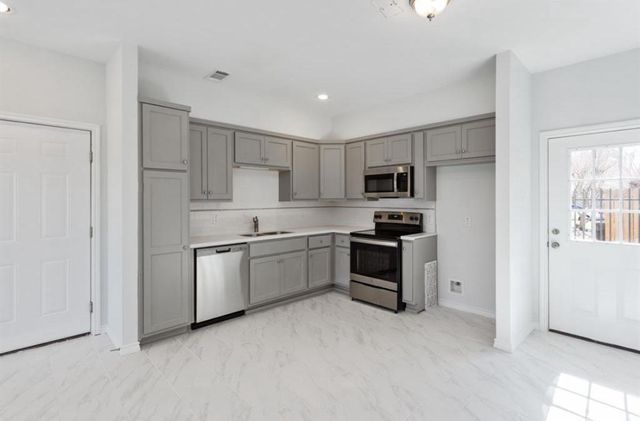 11623 Waldemar Drive, Houston, TX 77077
