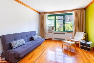 7811 35th Ave Apt 3G, New York City, NY 11372