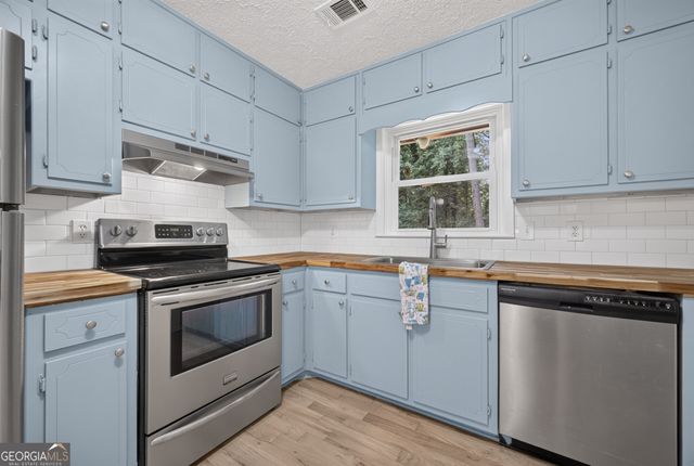 286 Windmill Pointe, Lawrenceville, GA 30044