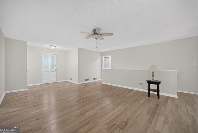 286 Windmill Pointe, Lawrenceville, GA 30044
