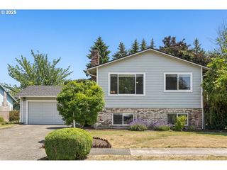 704 Se 207TH Ave, Gresham, OR 97030