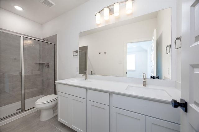 2001 Longmire Villas Court, Conroe, TX 77304