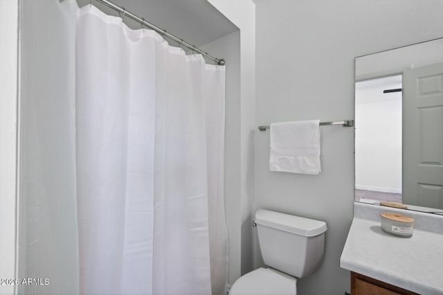 2822 E Yucca Street, Phoenix, AZ 85028