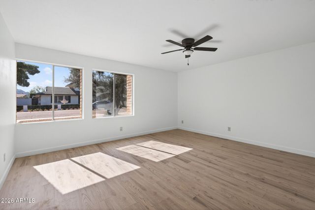 2822 E Yucca Street, Phoenix, AZ 85028