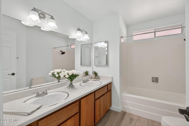 2822 E Yucca Street, Phoenix, AZ 85028