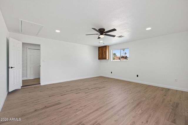 2822 E Yucca Street, Phoenix, AZ 85028