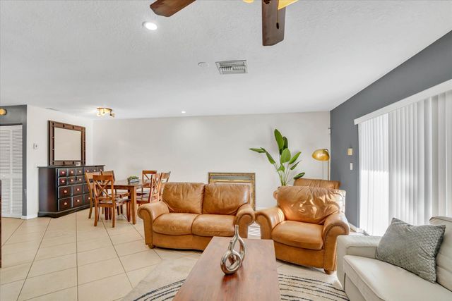 7357 NW 34th Street 7357, Lauderhill, FL 33319