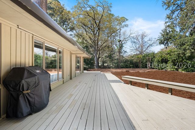 24 Royal Crest Dr, Hilton Head Island, SC 29928