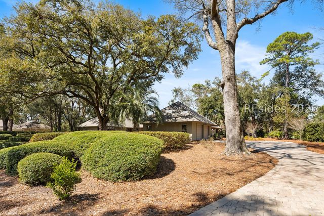24 Royal Crest Dr, Hilton Head Island, SC 29928